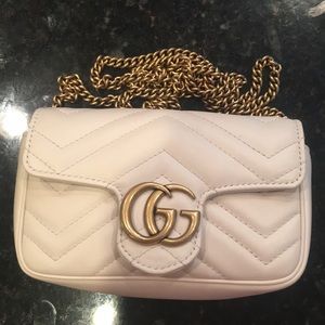Mini GG Marmont Matelassé leather shoulder bag
